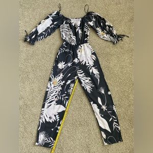 Anna Glover X H&M Floral linen blend Jumpsuit Size 6
